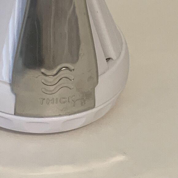 Veggetti Spiral Vegetable Cutter Dual Stainless Steel Blades - Picture 7 of 12